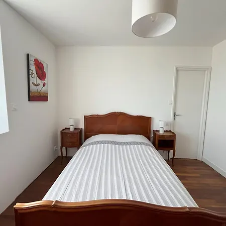 Maison Renovee 4 Chambres, Spacieuse Pour 8 Personnes *